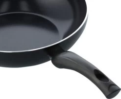 BK Brilliant Koekenpannenset 24 + 28 Cm + Wokpan 27 BK Brilliant Koekenpannenset 24 + 28 Cm + Wokpan -Tefal Winkel 1921905